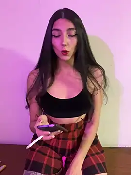 Snapshot of Felicia_smok3 chatting on March 2025 04:24:02 AM Felicia smok3 online show from March 2025 04:24:02 AM