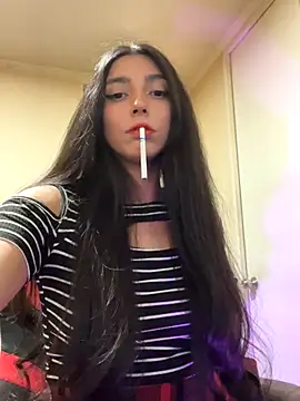 Snapshot of Felicia_smok3 chatting on October 2025 12:52:01 AM Felicia smok3 online show from October 2025 12:52:01 AM