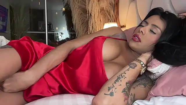 Snapshot of HOT_LADY_777 chatting on December 2024 12:23:01 AM HOT LADY 777 online show from December 2024 12:23:01 AM