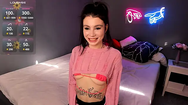 Ashley-Urban online show from March 2025 10:35:02 AM