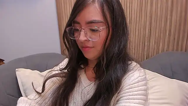 Eva Macalliter online show from December 2024 06:32:01 AM