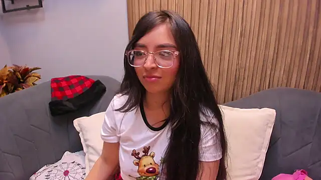 Eva Macalliter online show from December 2024 04:00:02 AM