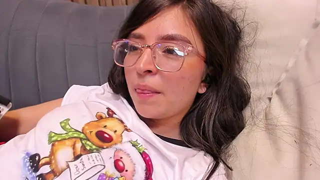 Eva Macalliter online show from December 2024 04:19:02 PM