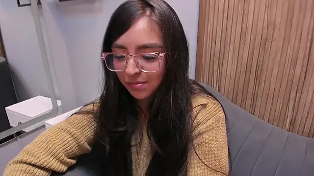 Eva Macalliter online show from January 2025 06:31:02 AM