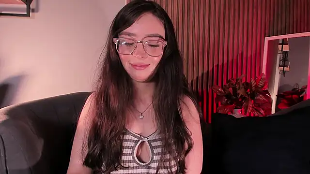 Snapshot of Eva_Macalliter chatting on April 2026 02:55:01 AM Eva Macalliter online show from April 2026 02:55:01 AM