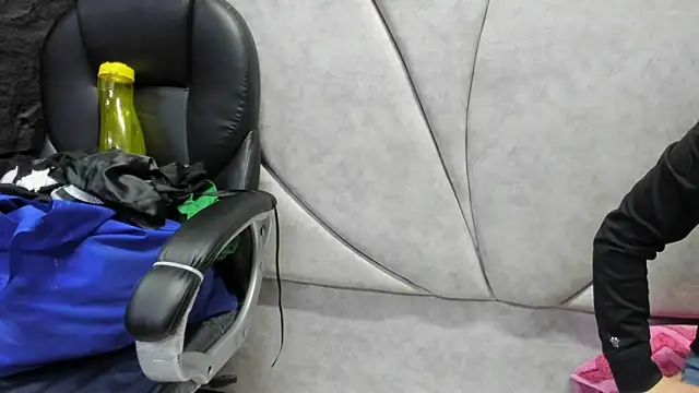 Snapshot of HornySlut69_ chatting on March 2026 12:24:02 AM HornySlut69 online show from March 2026 12:24:02 AM