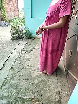 COUPLLE VILLAGE online show from November 2025 02:13:01 AM