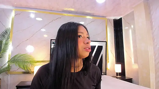 Snapshot of Lia-Anahiz chatting on January 2025 02:49:02 AM Lia-Anahiz online show from January 2025 02:49:02 AM