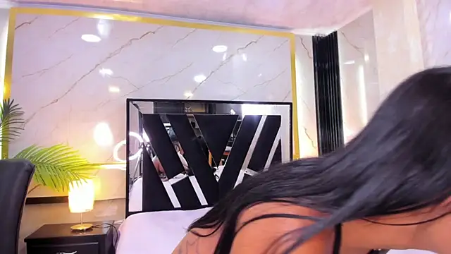 Snapshot of Lia-Anahiz chatting on February 2025 02:07:01 AM Lia-Anahiz online show from February 2025 02:07:01 AM