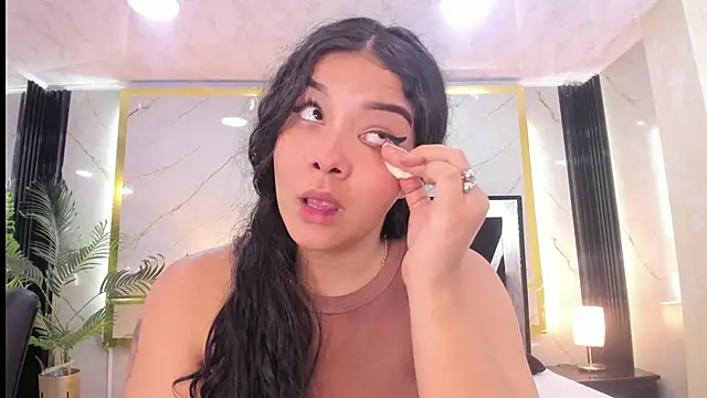 Snapshot of Lia-Anahiz chatting on March 2025 01:29:02 PM Lia-Anahiz online show from March 2025 01:29:02 PM