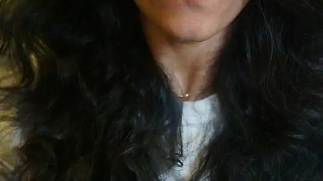 Snapshot of -AyeshaSinghania- chatting on April 2026 11:36:01 AM -AyeshaSinghania- online show from April 2026 11:36:01 AM