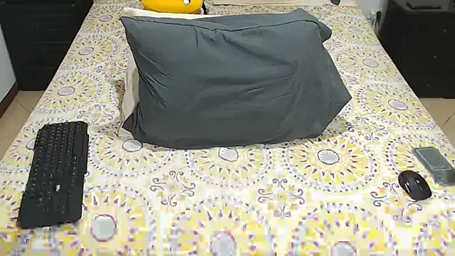 JahsHot online show from December 2025 01:02:02 AM