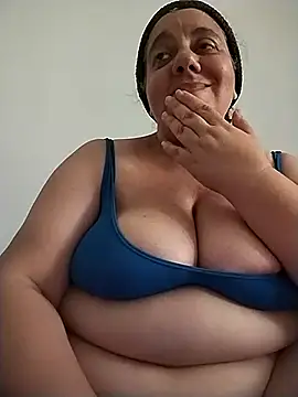 BustyBabyOfficial online show from October 2025 02:45:02 PM