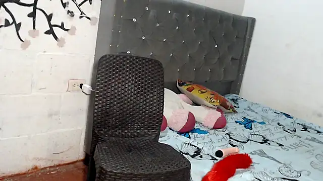 Styled Four online show from September 2025 05:07:01 AM