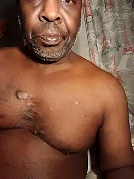 Snapshot of macnificent1fr chatting on January 2025 07:06:02 AM macnificent1fr online show from January 2025 07:06:02 AM