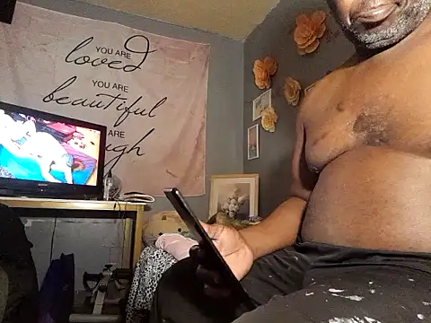 Snapshot of macnificent1fr chatting on February 2025 05:51:02 AM macnificent1fr online show from February 2025 05:51:02 AM