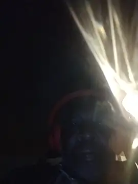 Snapshot of macnificent1fr chatting on December 2025 02:21:01 AM macnificent1fr online show from December 2025 02:21:01 AM