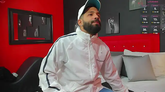 Thiagogomez online show from March 2025 12:22:02 PM