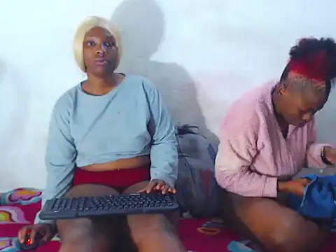 Snapshot of The_wickles_4443 chatting on January 2025 06:45:01 AM The wickles 4443 online show from January 2025 06:45:01 AM