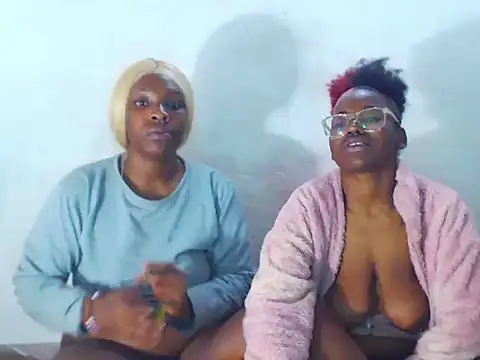 Snapshot of The_wickles_4443 chatting on January 2025 09:56:01 AM The wickles 4443 online show from January 2025 09:56:01 AM