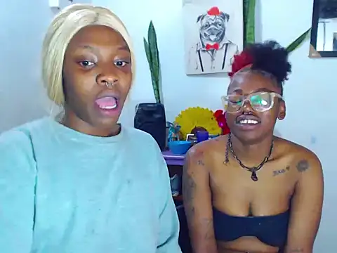 Snapshot of The_wickles_4443 chatting on January 2025 12:31:02 AM The wickles 4443 online show from January 2025 12:31:02 AM