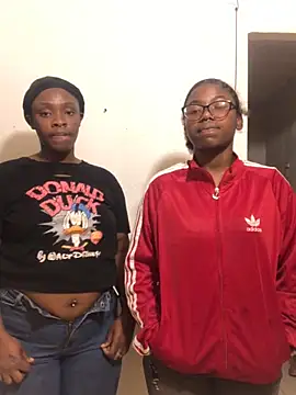 Snapshot of The_wickles_4443 chatting on September 2025 01:28:01 AM The wickles 4443 online show from September 2025 01:28:01 AM