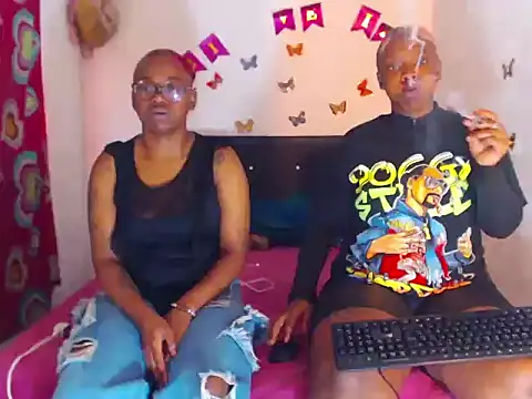 Snapshot of The_wickles_4443 chatting on November 2025 05:28:02 PM The wickles 4443 online show from November 2025 05:28:02 PM