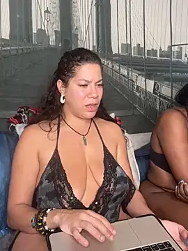 Bigbuttbrooklynn online show from February 2025 06:39:01 AM