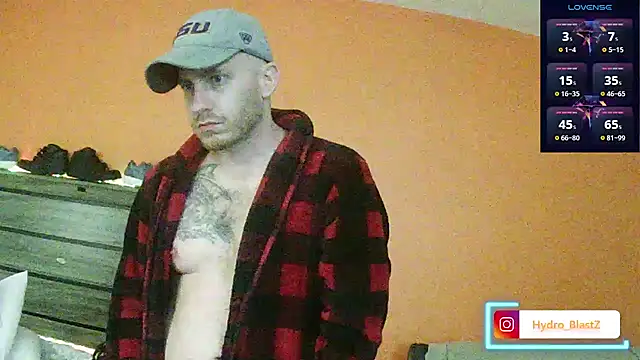 Snapshot of Hydro-Blastz chatting on March 2025 11:52:01 AM Hydro-Blastz online show from March 2025 11:52:01 AM