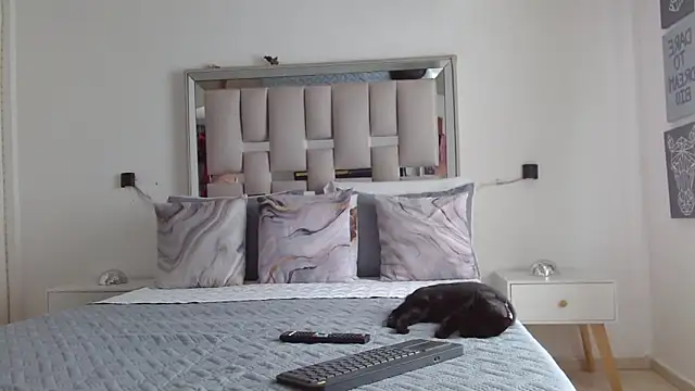 Snapshot of hellen_martin chatting on March 2026 07:40:02 PM hellen martin online show from March 2026 07:40:02 PM