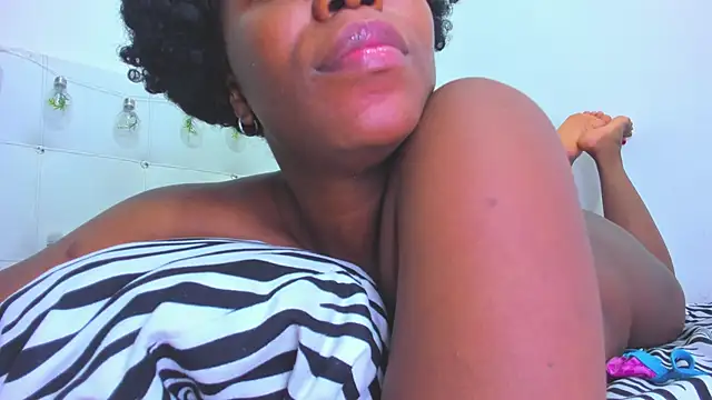 Snapshot of choco_dessert_ chatting on January 2025 09:04:02 AM choco dessert  online show from January 2025 09:04:02 AM