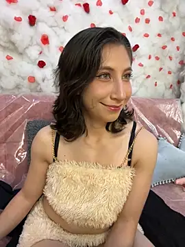 Snapshot of SkarletJhonson_ chatting on October 2025 08:33:01 AM SkarletJhonson  online show from October 2025 08:33:01 AM