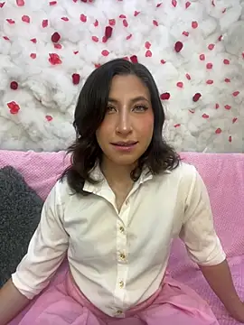 Snapshot of SkarletJhonson_ chatting on January 2026 05:01:01 AM SkarletJhonson online show from January 2026 05:01:01 AM