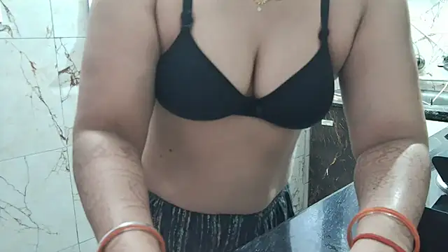 Snapshot of bhabhisexxy_880 chatting on February 2026 03:18:01 AM bhabhisexxy 880 online show from February 2026 03:18:01 AM