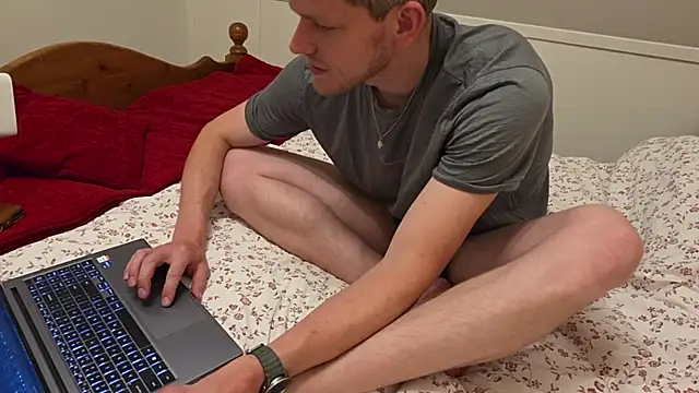 Snapshot of Love_Bert chatting on June 2026 06:46:02 PM Love Bert online show from June 2026 06:46:02 PM