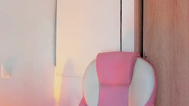 Snapshot of AnastaciaBlake chatting on December 2024 07:44:01 AM AnastaciaBlake online show from December 2024 07:44:01 AM