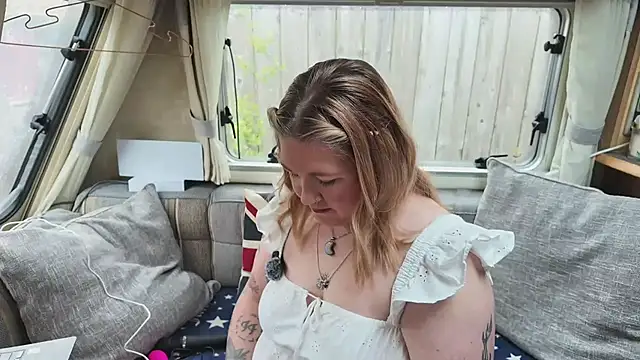 British  Rosie online show from May 2026 07:59:02 AM