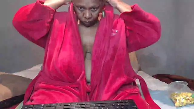 bustykelly online show from September 2025 10:08:01 AM