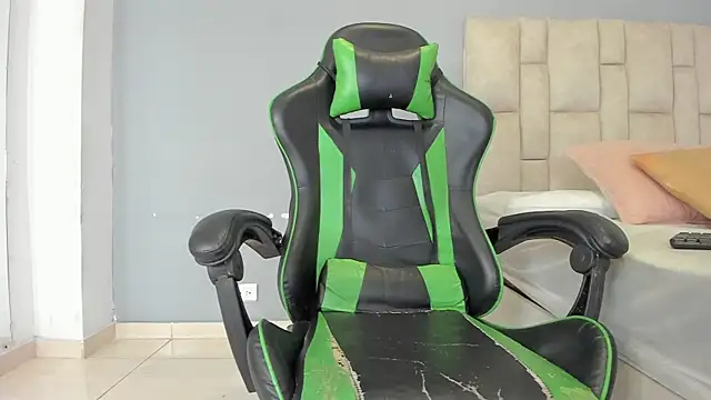 aida rose  online show from January 2025 07:02:02 PM