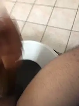 Snapshot of Lun4chuut chatting on December 2024 06:22:02 AM Lun4chuut online show from December 2024 06:22:02 AM