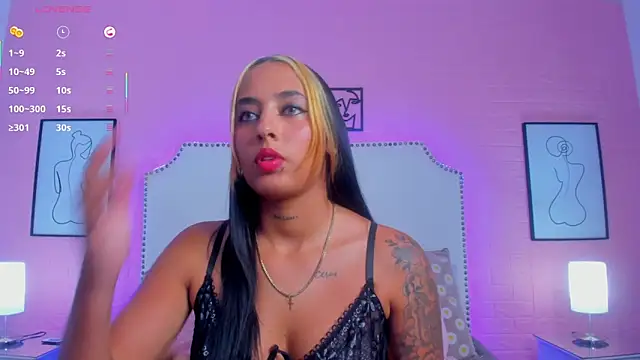 Snapshot of charlotte_kisss chatting on March 2026 07:31:01 PM charlotte kisss online show from March 2026 07:31:01 PM