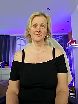 Snapshot of MarleneBloem chatting on April 2026 03:25:01 PM MarleneBloem online show from April 2026 03:25:01 PM