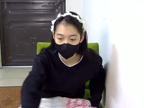 DA-EUN online show from December 2024 02:41:02 AM