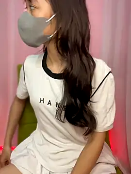 DA-EUN online show from October 2025 02:11:01 AM