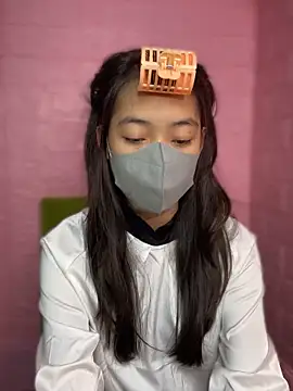 DA-EUN online show from October 2025 02:59:01 AM