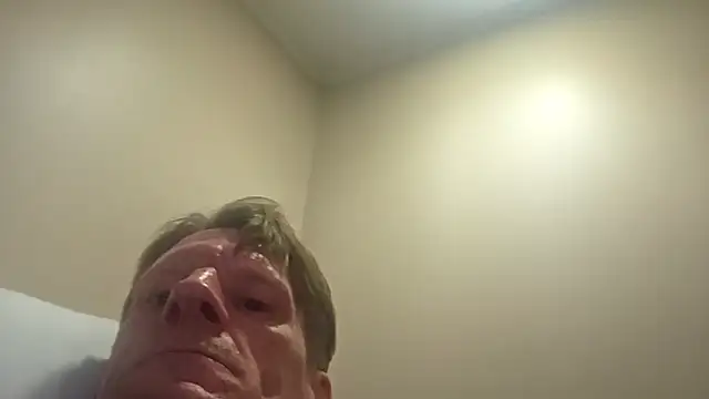 Travislovescum online show from March 2026 06:37:01 AM