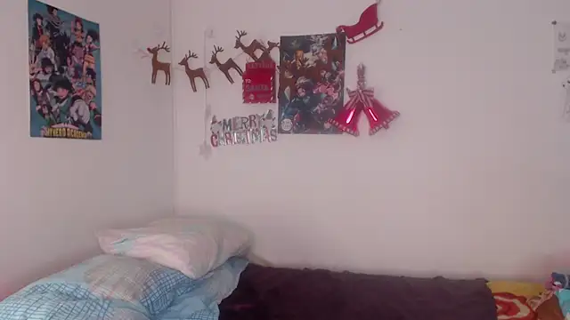 Snapshot of lou_cute chatting on December 2024 06:50:01 PM lou cute online show from December 2024 06:50:01 PM