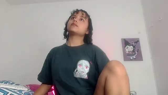 Snapshot of lou_cute chatting on February 2025 03:09:02 AM lou cute online show from February 2025 03:09:02 AM