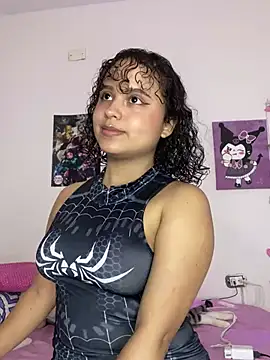 Snapshot of lou_cute chatting on March 2025 03:47:01 AM lou cute online show from March 2025 03:47:01 AM