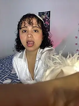 Snapshot of lou_cute chatting on March 2025 10:14:01 AM lou cute online show from March 2025 10:14:01 AM